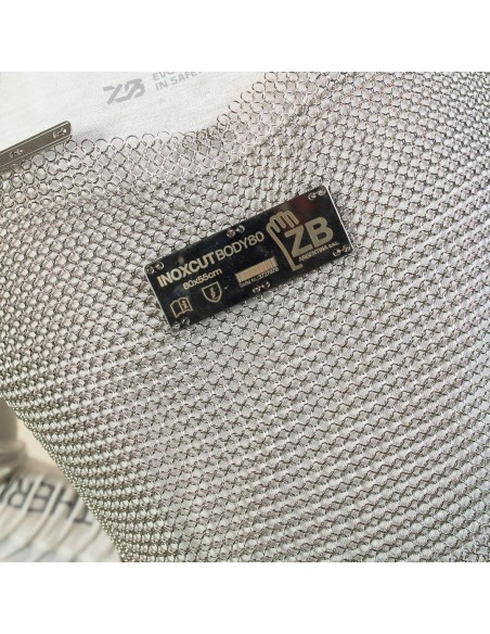 DELANTAL INOXCUT BODY 100 ARNES TPU TALLE L. VENTA POR CUENTA Y ORDEN DE ZB ARGENTINA. DUMA1000-TL